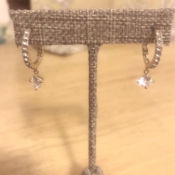 Swarovski Jewelry - SWAROVSKI Inset Crystal Dangle Earrings